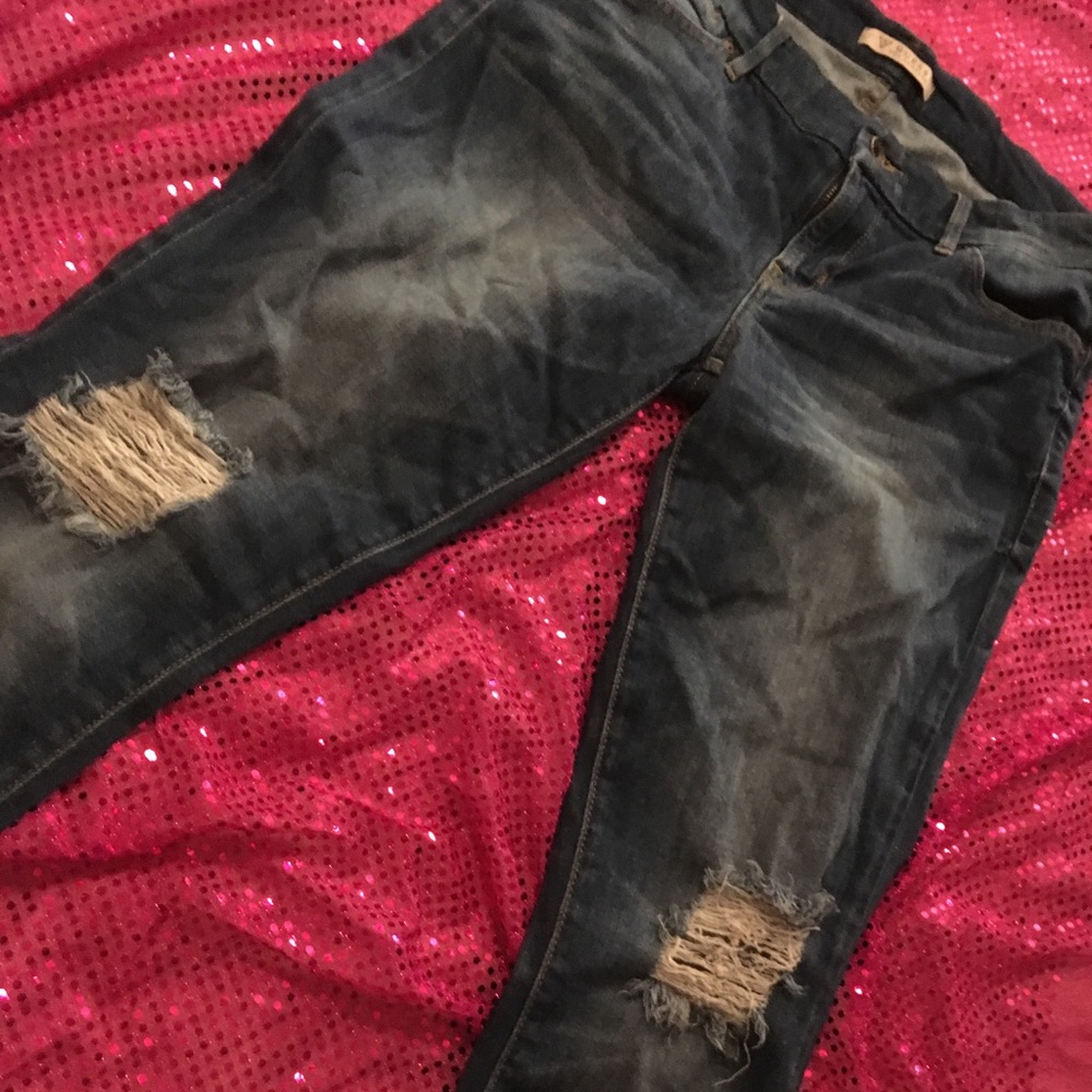 Distressed favorite guess jeans